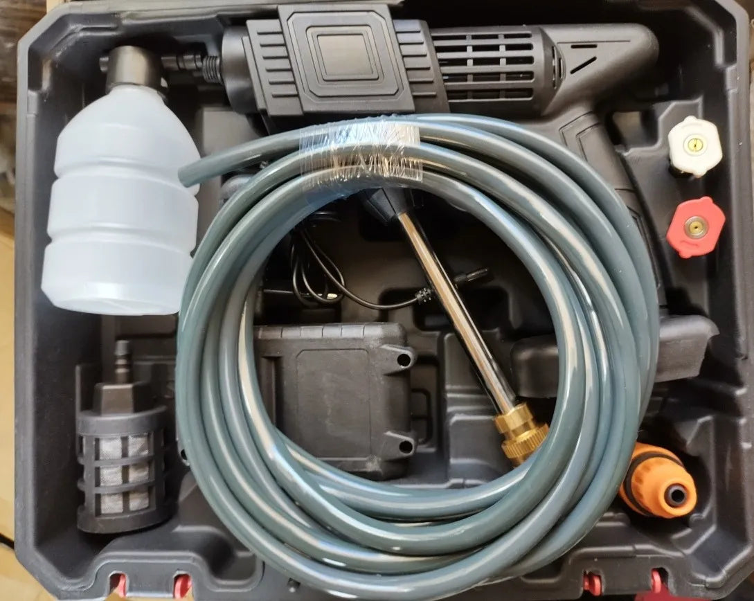 HIDROLAVADORA PORTÁTIL DE AUTO - MOTO. ECT.